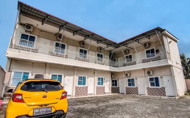 Hotel O Putri Homestay Syariah Near SPBU 14.282.694 (Air Hitam)