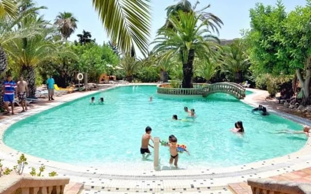 Wonder Golf Hotel