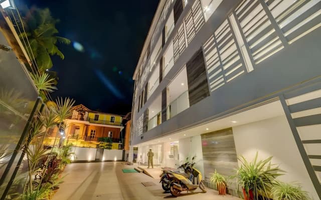 FabHotel King's Court