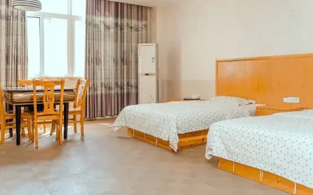 Chongyang Warm Business Hotel