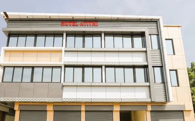 StayGuru Hotel Atithi
