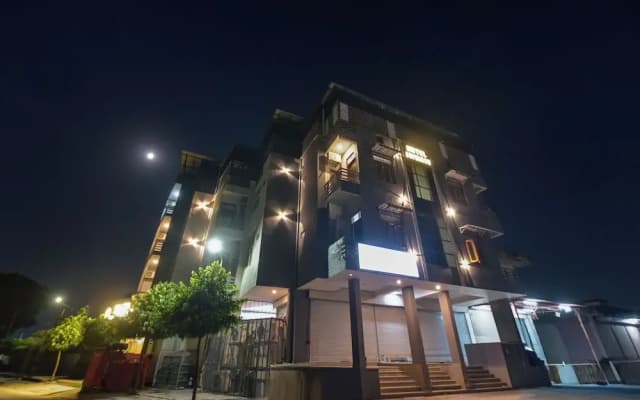 Fabhotel Shivansh