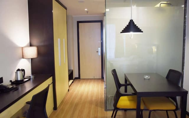 Rayfont Hotel & Apartment Chengdu