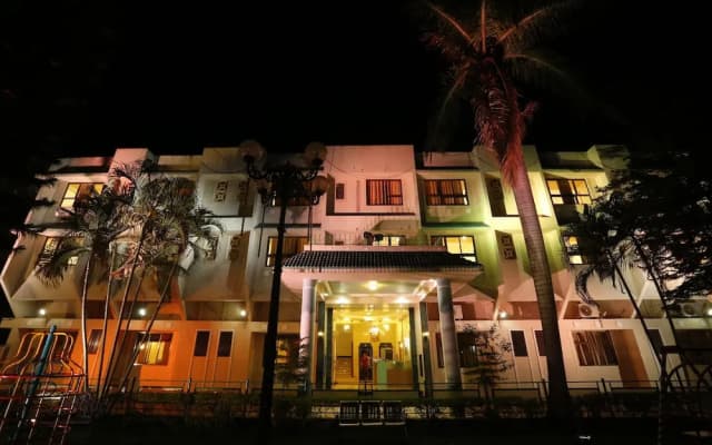Hotel Ravi Kiran