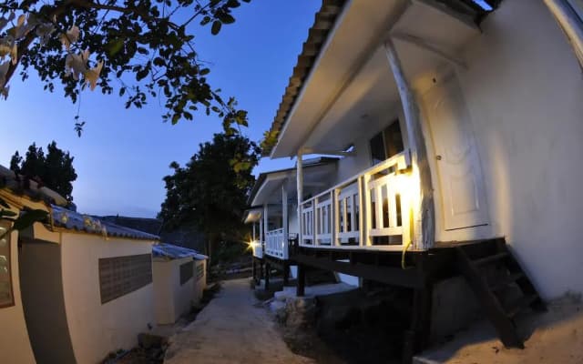 Phi Phi Cozy Seafront Resort