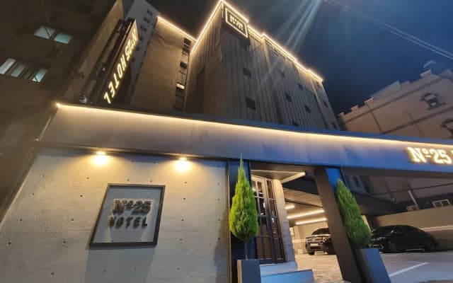 NO.25 Hotel Dongam