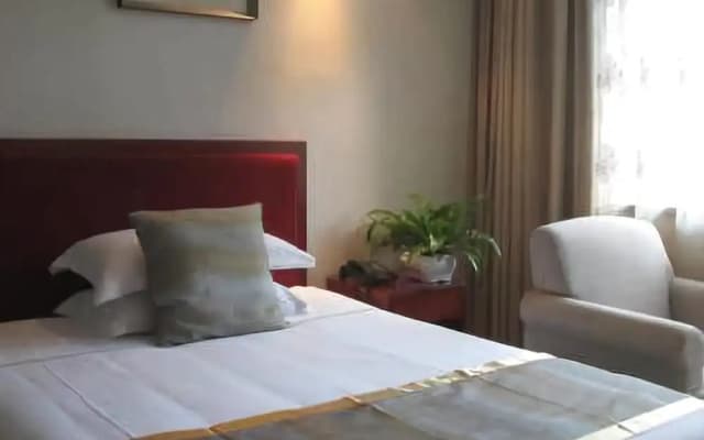 Baihua Hotel