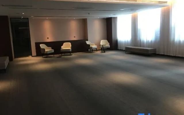Yueman Hotel (Lanzhou Zhongchuan Airport Rainbow City)
