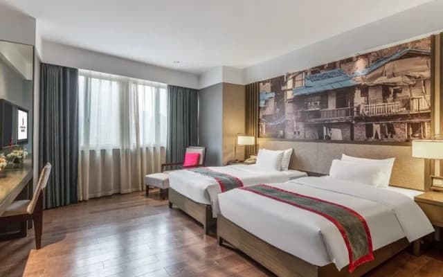 Rezen Kingtown Hotel (Chongqing Xinpaifang)