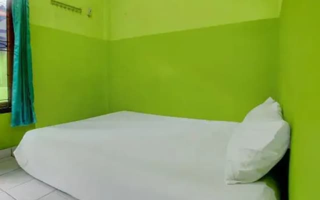 OYO Life 92829 Kos Insan Madani
