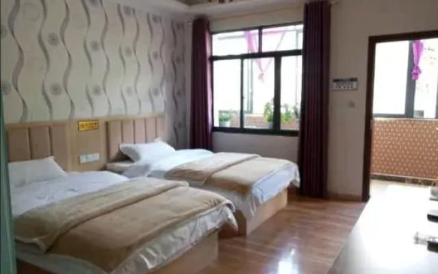 Siguniangshan Qianqiu Snow Inn