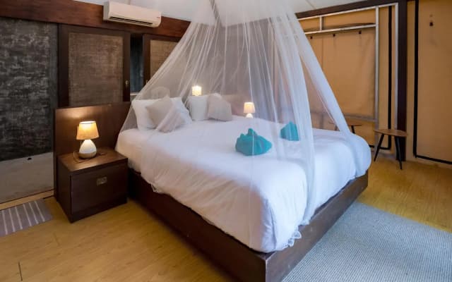 Anurak Community Lodge