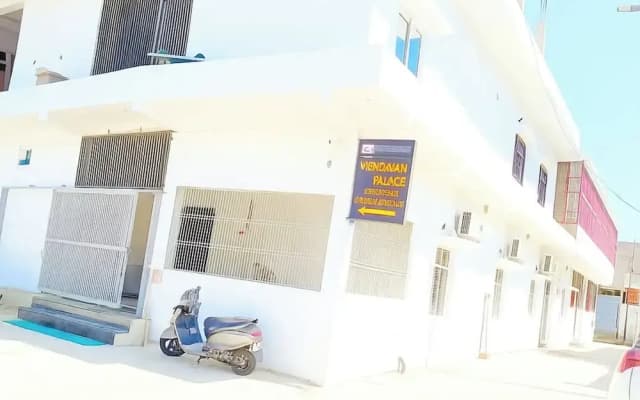 Hotel V Palace Ayodhya