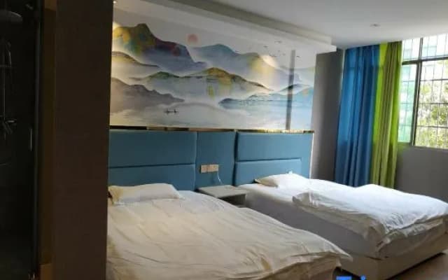 Shuyang Xinlong Hotel