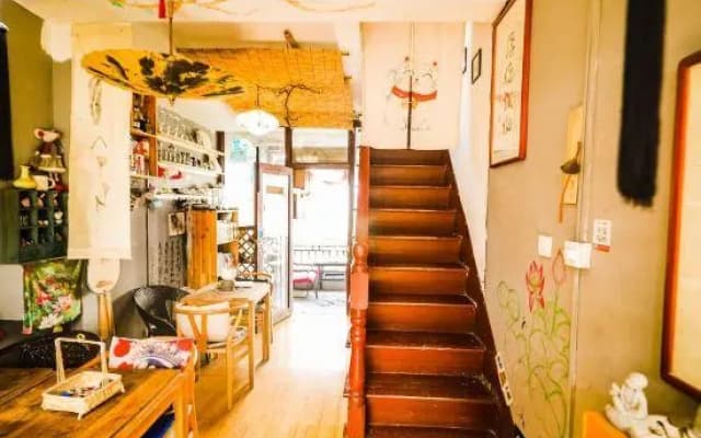 Lianshuo Sweetmeats Hostel