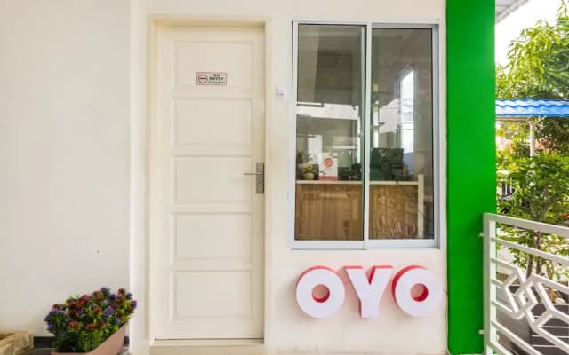 Oyo 1330 Tanjungpinang Residence Syariah