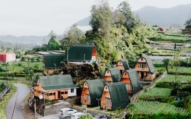 Sikunir Pondok Cabin By Travelink