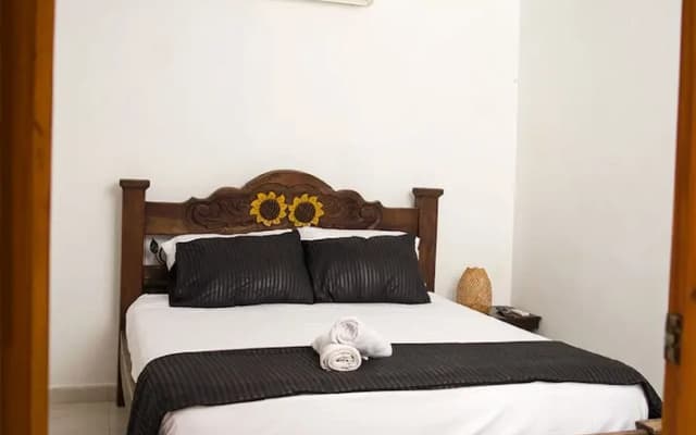 Room-hb3 Double Room With Private Bathro