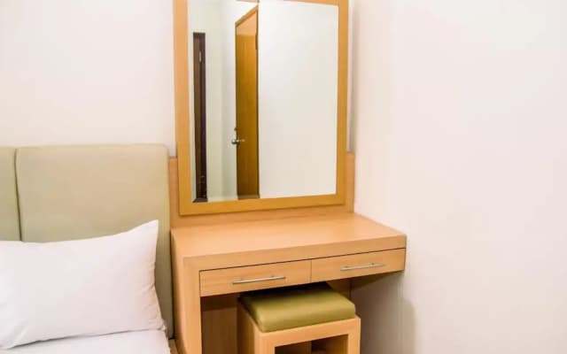 Homey And Serene 2Br At Great Western Resort Apartment