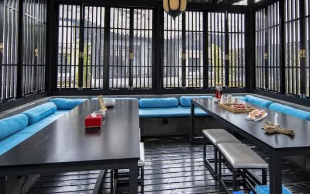 Gongxili-Xijian Hotel-Kunming Dongfeng East Road Dashuying Metro Station