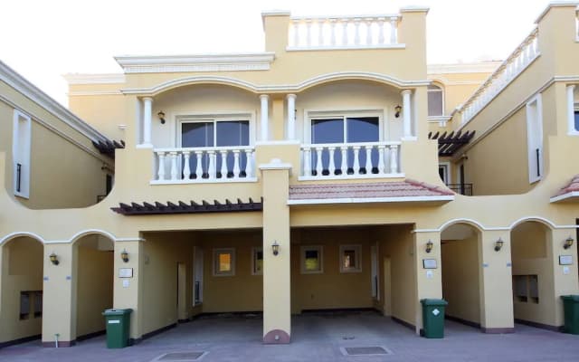 Piks Key- Al Hamra Village