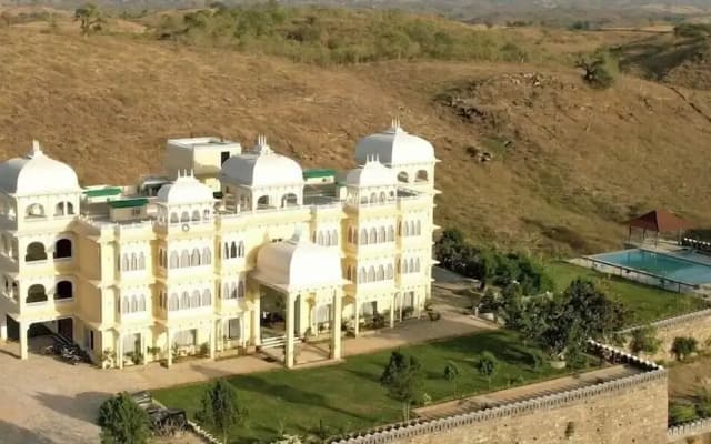 Wishotel Resort Phoenix Neergarh Palace