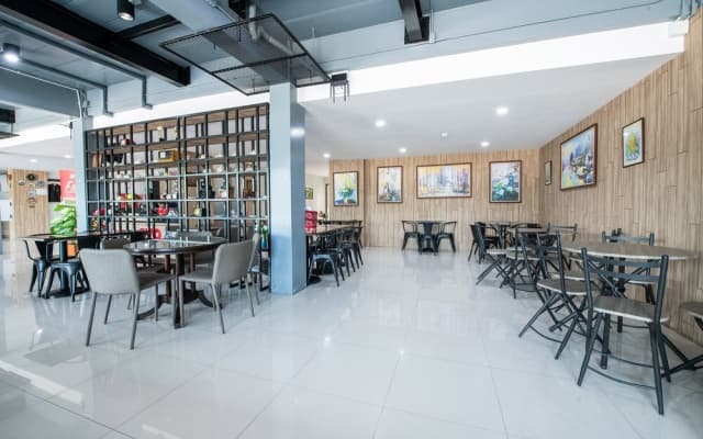 Sattahip 9 Boutique Hotel OYO Rooms