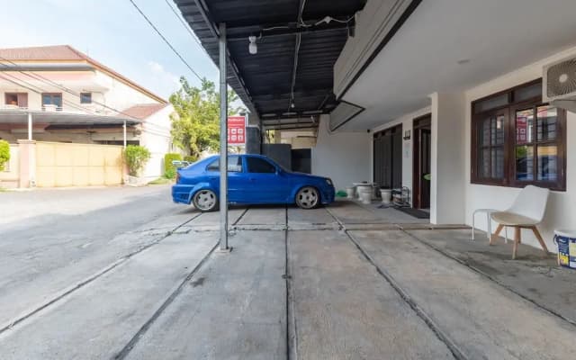 RedDoorz at Anjasmoro Guest House near Bandara Ahmad Yani Semarang