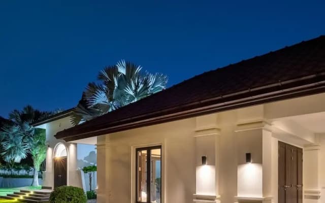 Luxury 5 Bedroom Pool Villa B11B