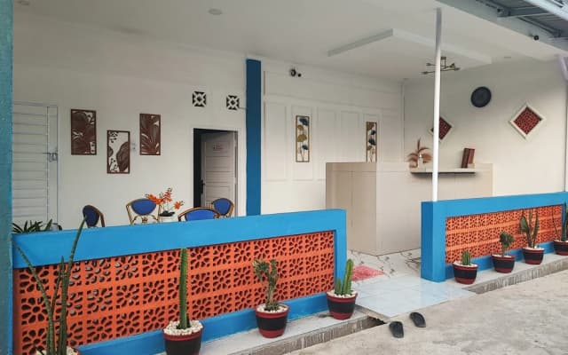 RedDoorz Syariah at Naffa Homestay