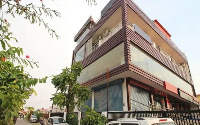 Surya Residency Gms Road by FabHotel