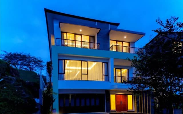 Ohara City View 5BR Villa Heated Pool and Billiard