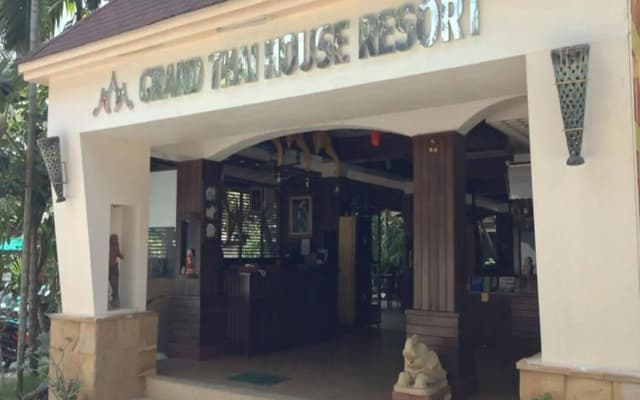 Grand Thai House Resort