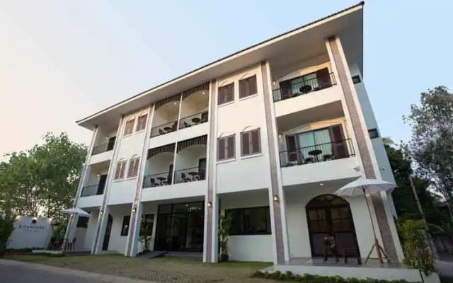 Khampare Chiangmai Hotel
