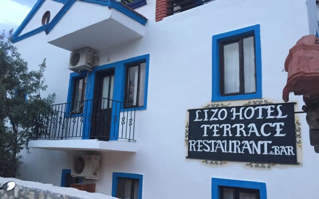 Lizo Hotel