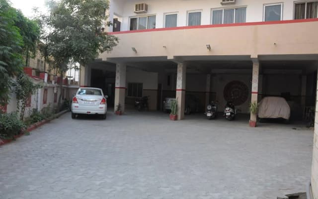Gorbandh Hotel