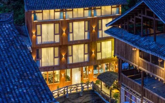 Zhaoxing Dongzhai Muyinshan Residence