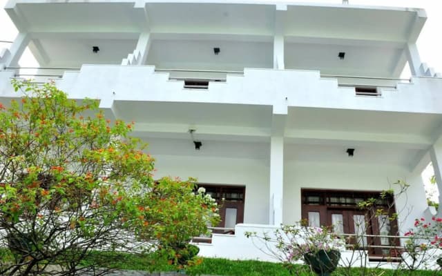 Rockery Villa