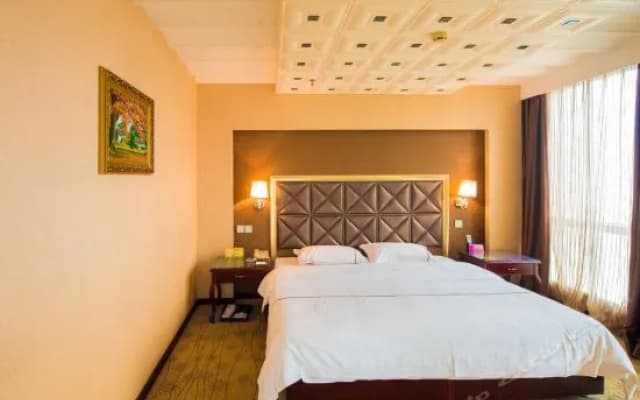Tailong Business Hotel