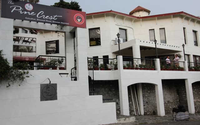 8fold-Pinecrest By LaRiSa, Bhimtal