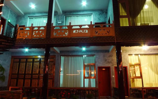 Dali Wanghaiting Inn