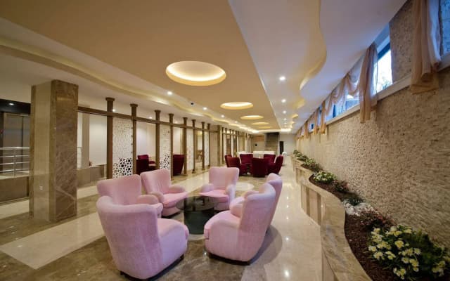 MC Mahberi Beach Hotel
