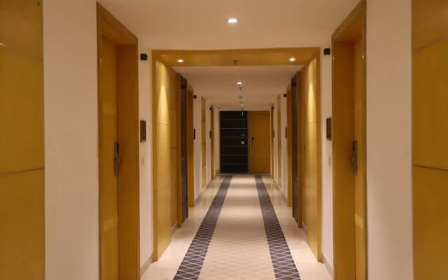 The Pristine Hotel Kanpur