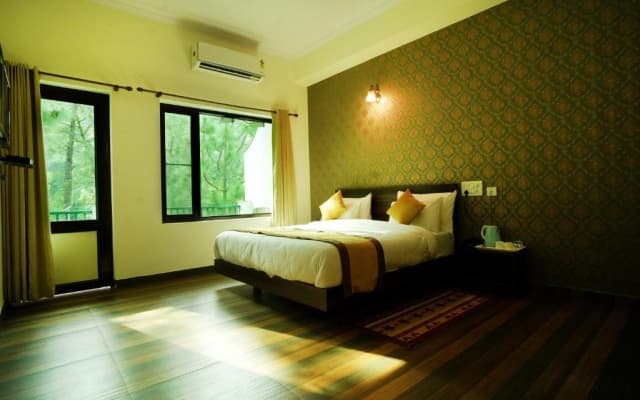 Pineland Resorts & Chalets Kasauli