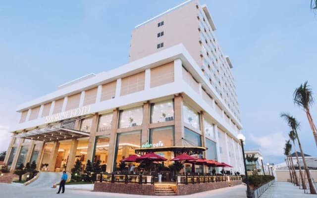 Sunrise Hotel
