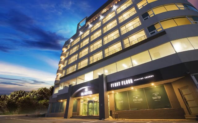 EL Hotel