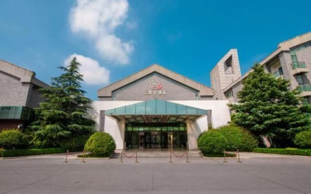 Grand Cloud View Hotel
