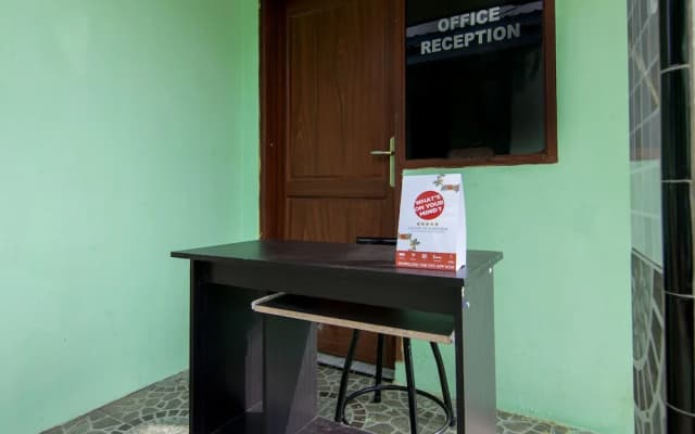 OYO 1701 Bagus Inn