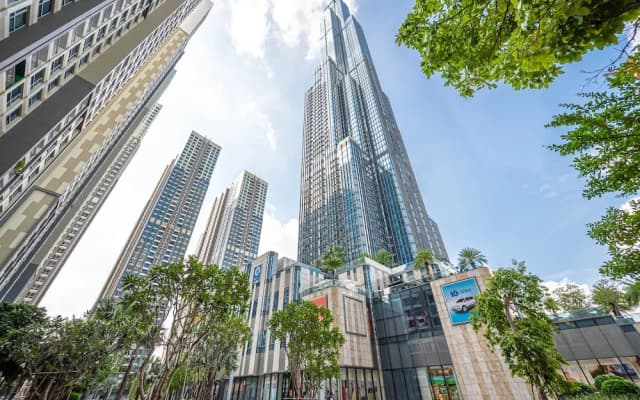Bluesky Landmark 81 Paradise Vacation