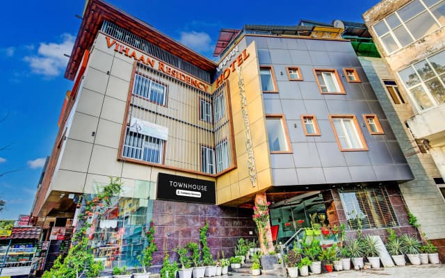 Super Townhouse Eastern View Formerly Vihaan Residency